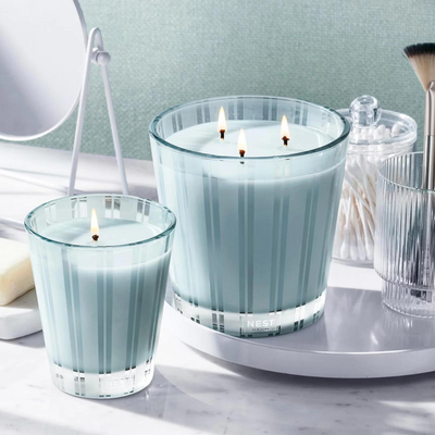 Nest Fragrances Classic Candle in Driftwood & Chamomile