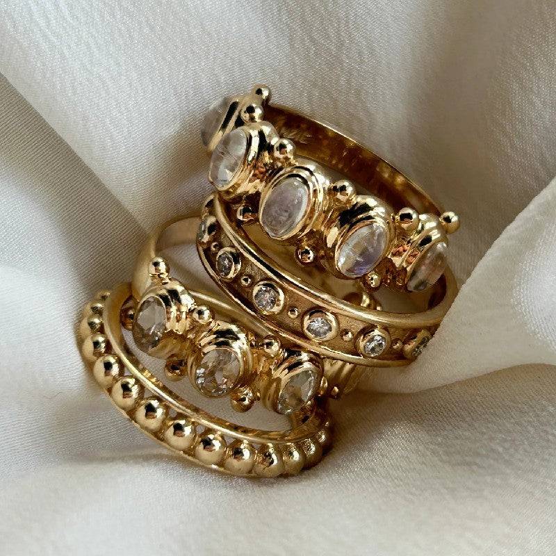 Anzie Méditerranée Moonstone Oval Arch Ring