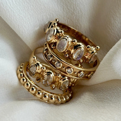 Anzie Méditerranée Moonstone Oval Arch Ring