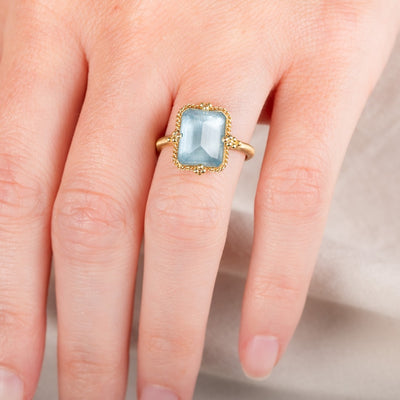 Amáli Serene Aquamarine Ring