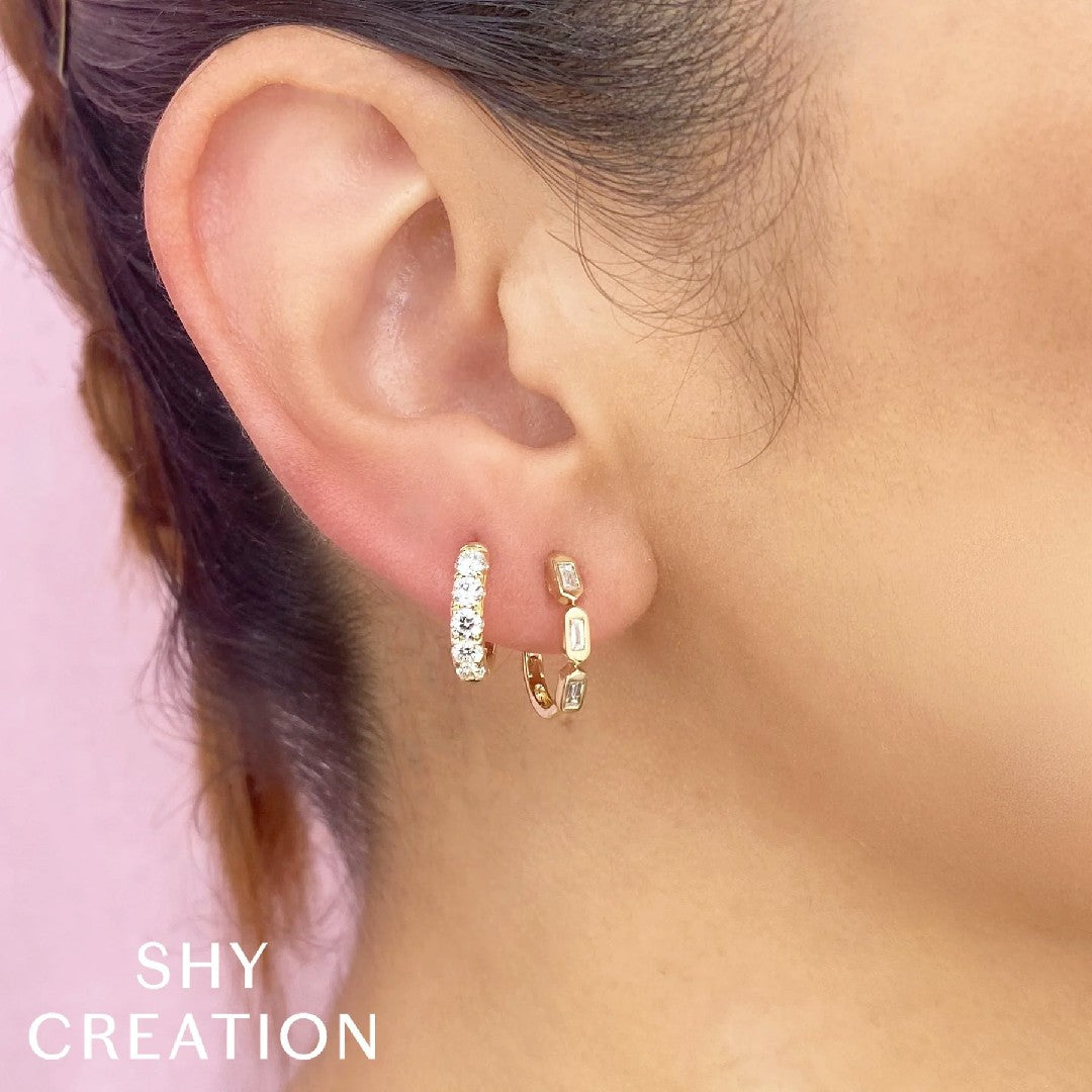 Shy Creation Diamond Round Huggie Earrings