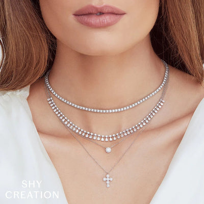 Shy Creation Round Diamond Halo Necklace