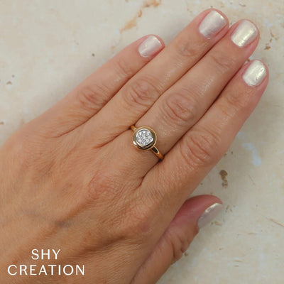 Shy Creation Diamond Bezel Ring