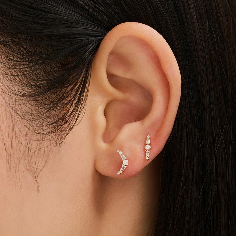AURELIE GI Vienna White Sapphire Crescent Moon Stud