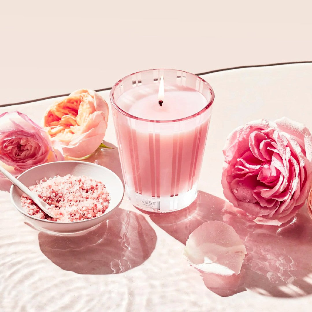 Nest Fragrances Classic Candle in Himalayan Salt & Rosewater
