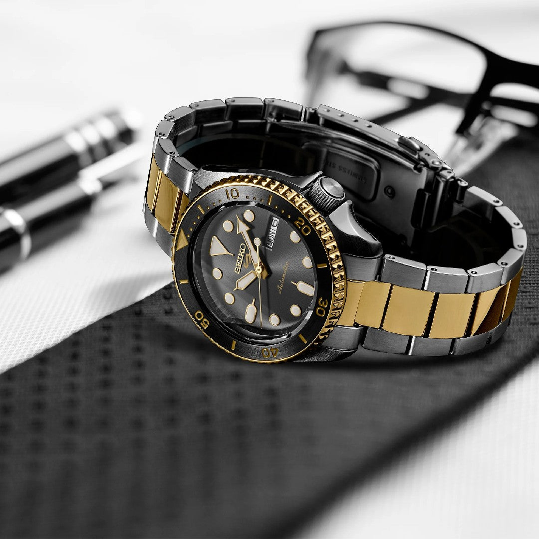 Seiko 5 Sports U.S. Special Creation SRPK22