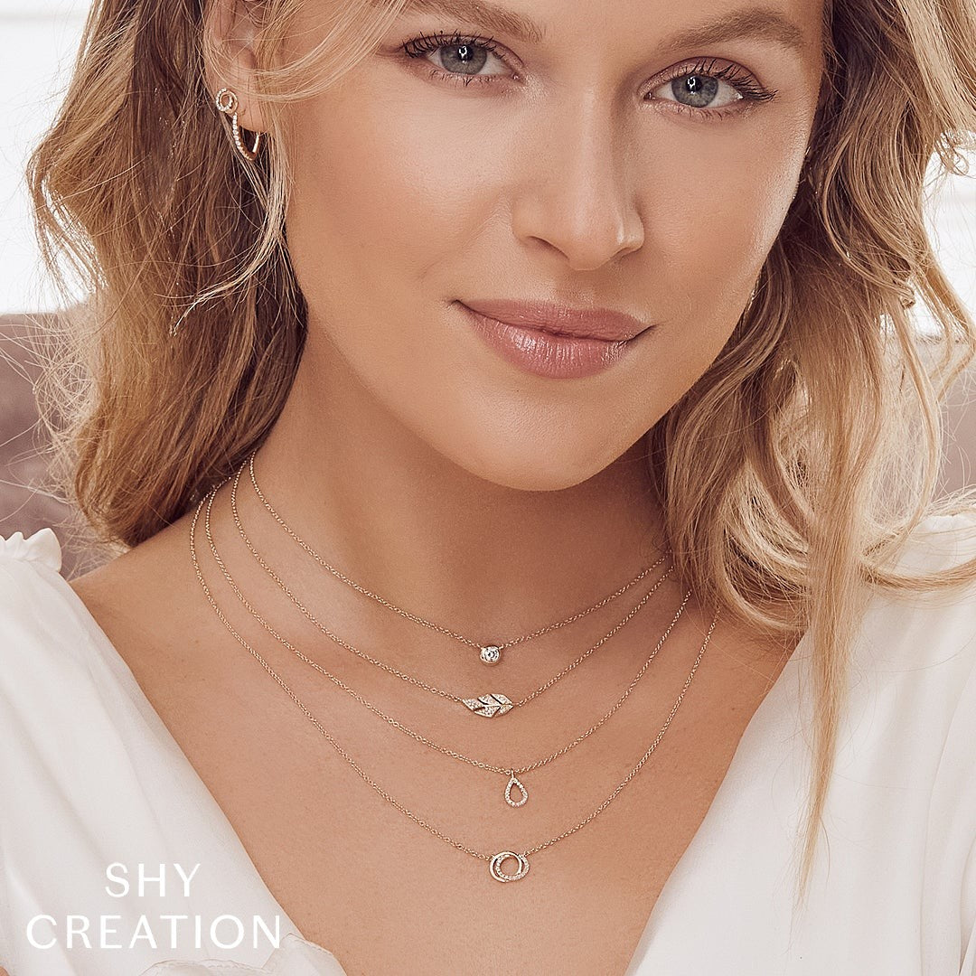 Shy Creation Bezel Diamond Necklace
