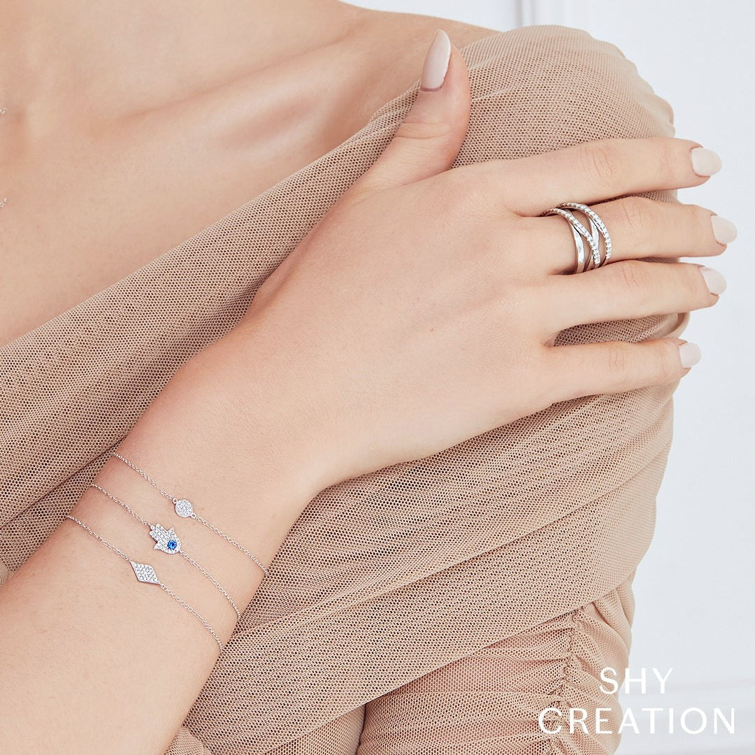 Shy Creation Diamond Pave Circle Bracelet