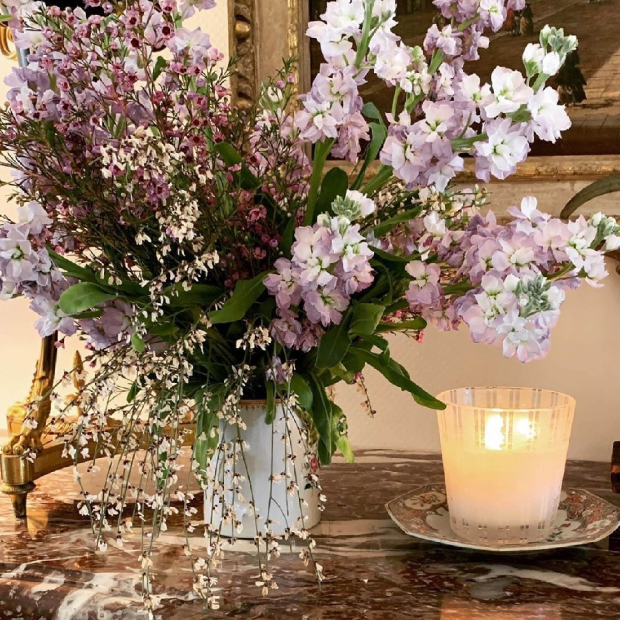 NEST Fragrances 3-Wick Candle in Grapefruit